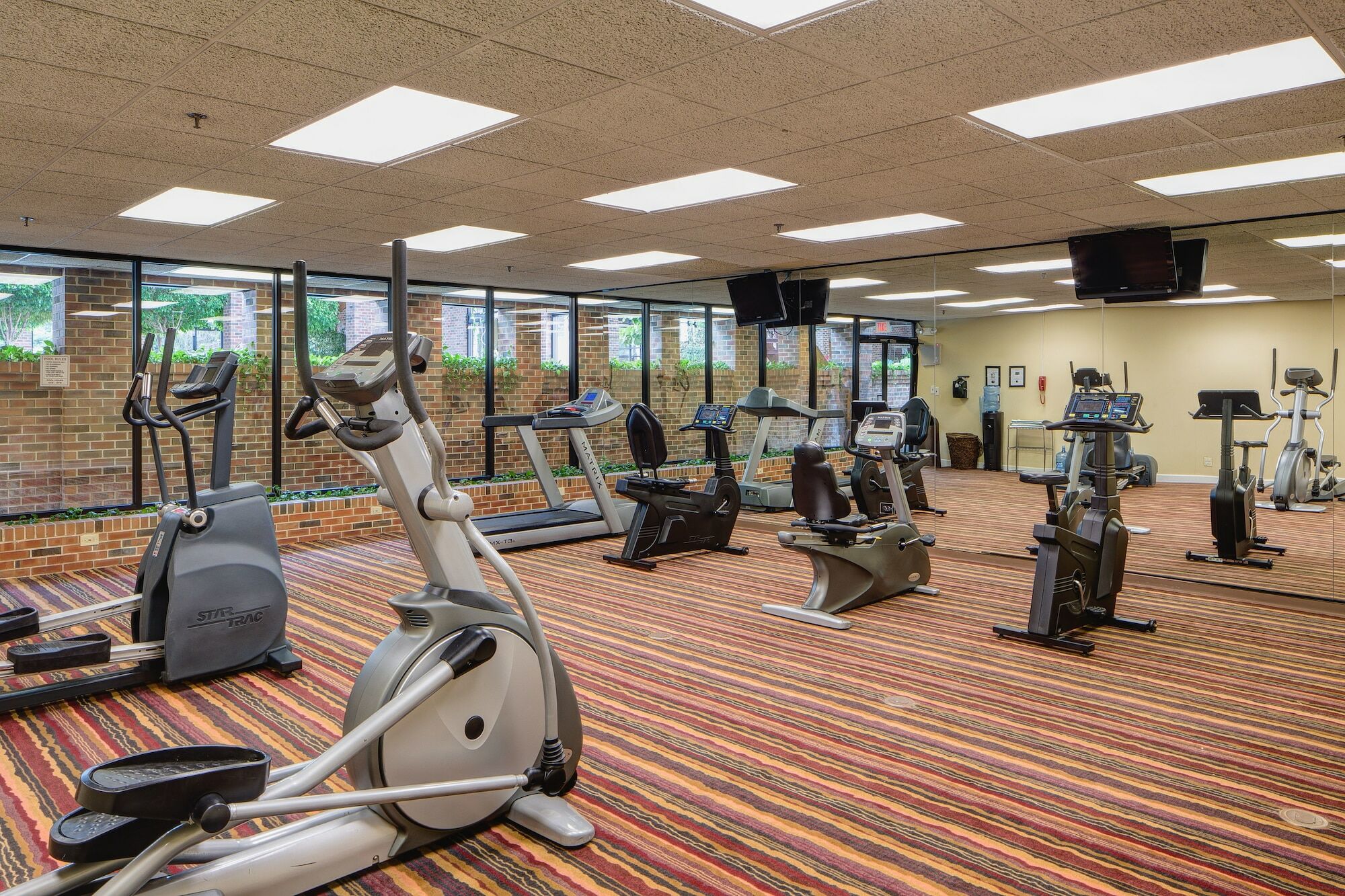 Holiday Inn Chicago Sw-Countryside Confctr By Ihg Zewnętrze zdjęcie